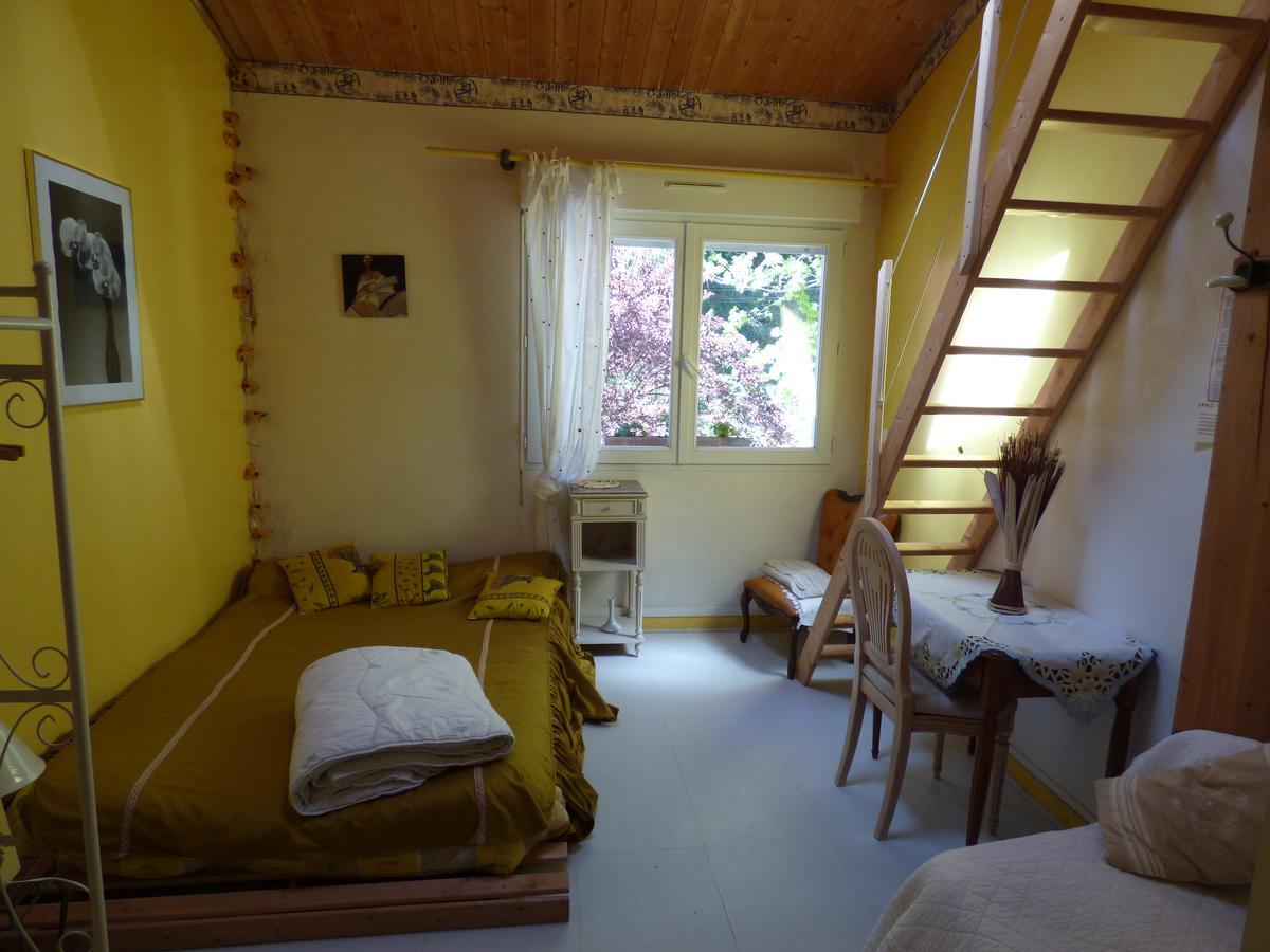 Beau Site Guimauve Et Vieilles Dentelles Bed and Breakfast Royères-Saint-Léonard Eksteriør billede